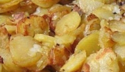 Fried Potatoes and Onions with Smoked Sausage