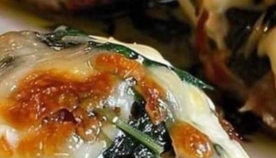 Spinach Garlic Meatballs Stuffed With Mozzarella
