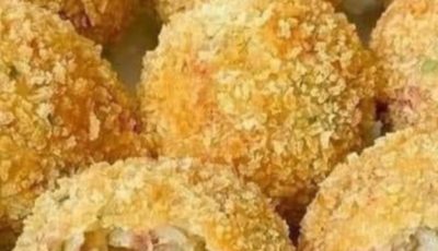 Rice ball with cheese & pepperoni