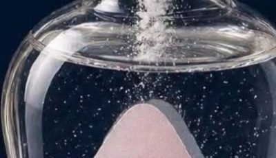 Baby oil with this bicarbonate mixture